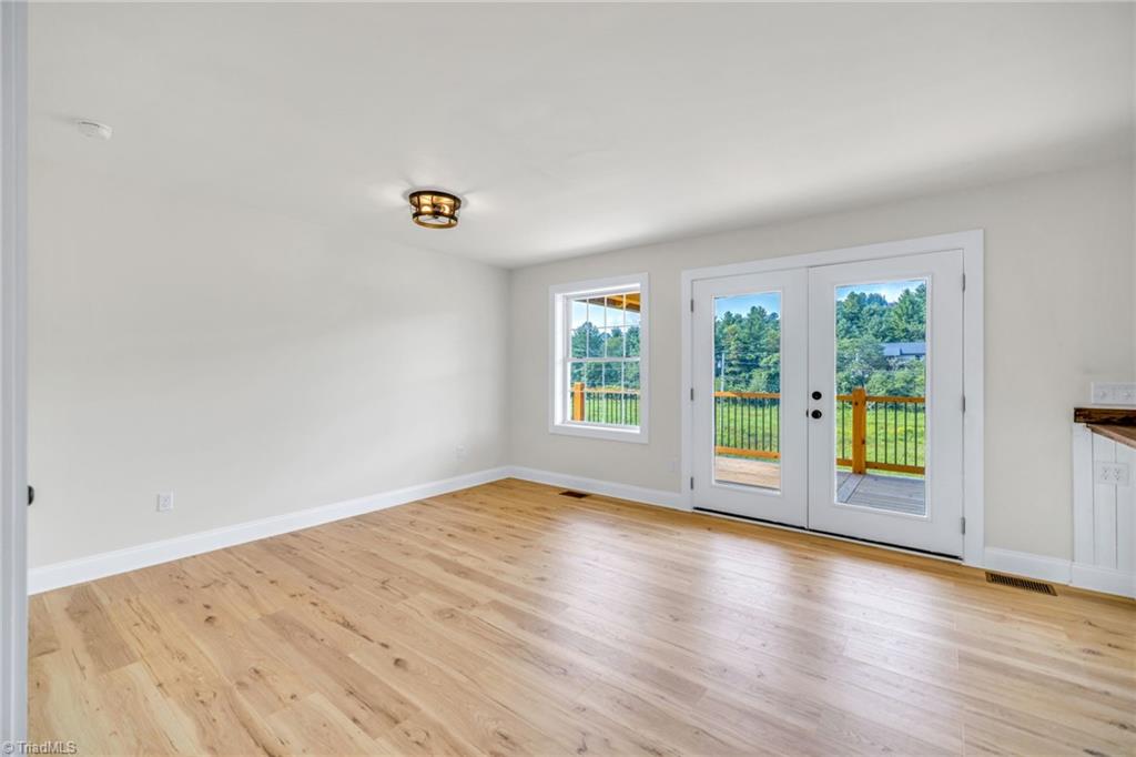 275 Grover Howell Road Property Photo 17
