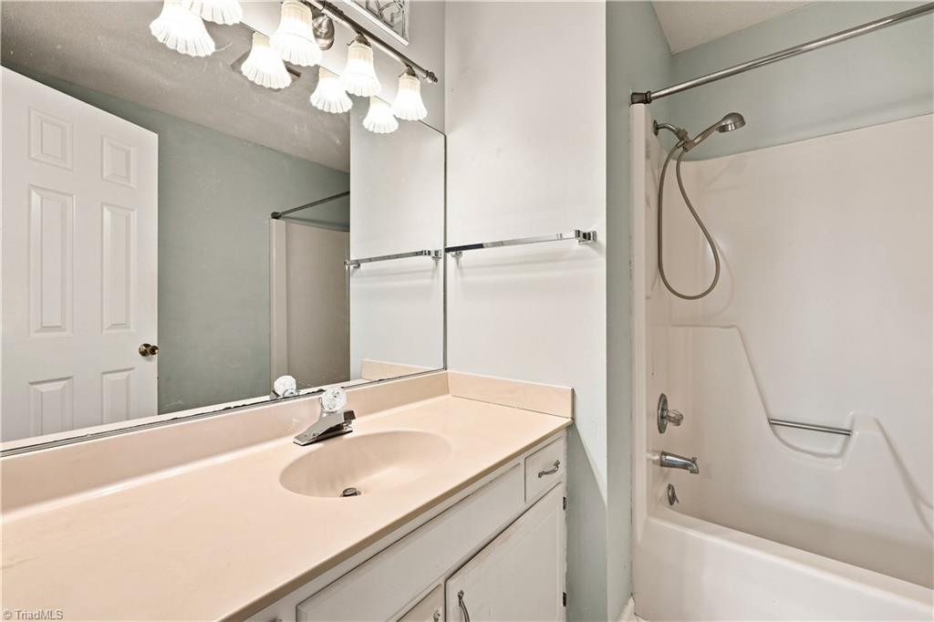 420 Herndon Drive Property Photo 25