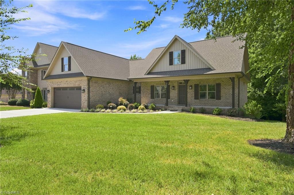 8206 Arbor Ridge Lane Property Photo 1