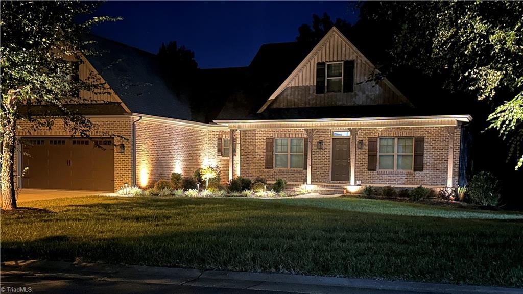 8206 Arbor Ridge Lane Property Photo 2
