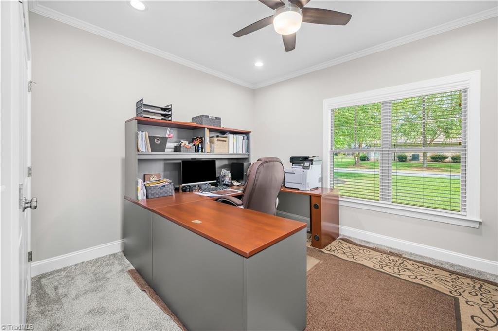 8206 Arbor Ridge Lane Property Photo 25