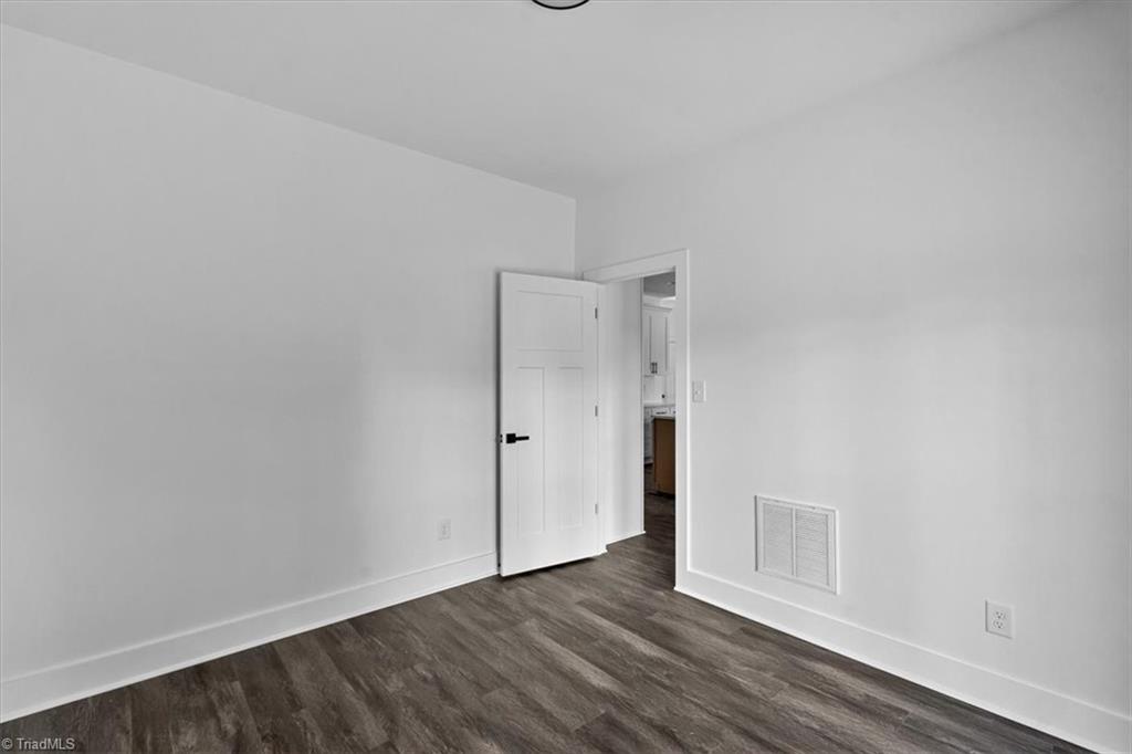 7905 Walkover Drive Property Photo 17