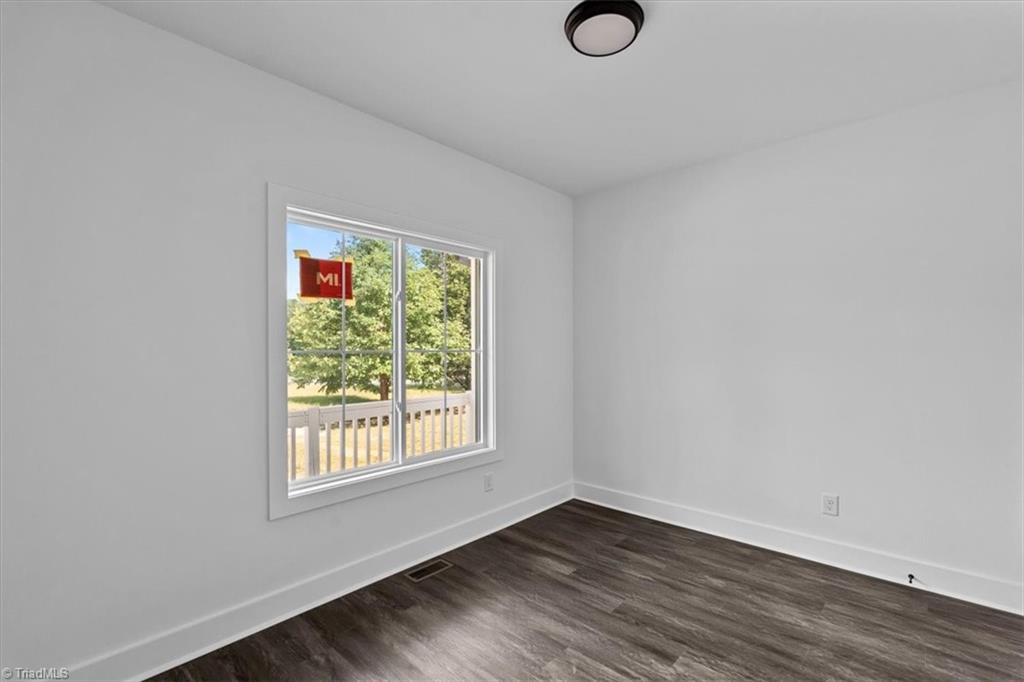 7905 Walkover Drive Property Photo 20
