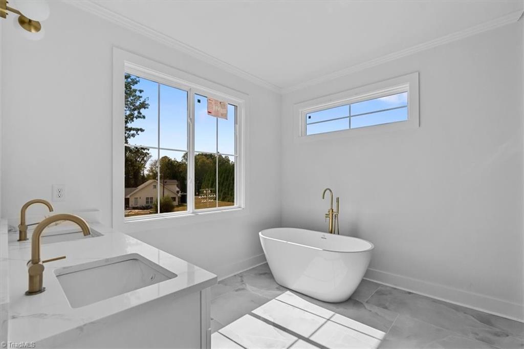 7905 Walkover Drive Property Photo 34