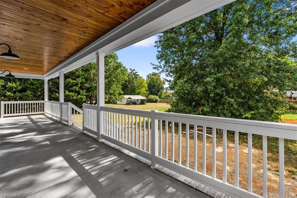 7905 Walkover Drive Property Photo 46