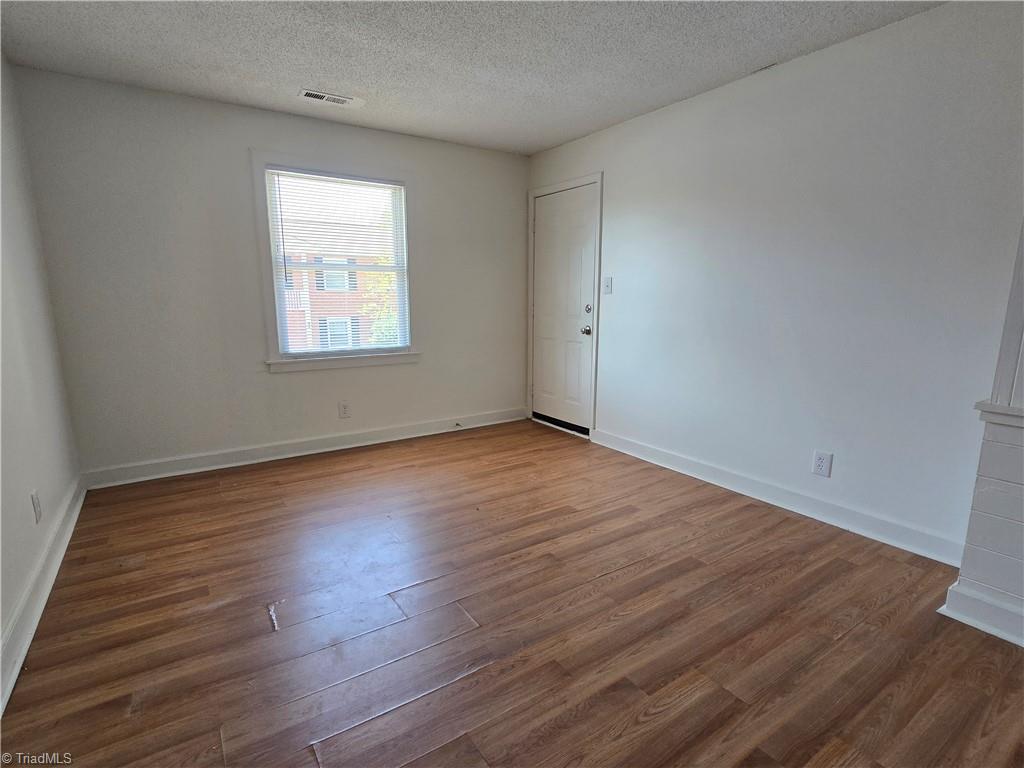 3620 Clemmons Road # 15 Property Photo 4