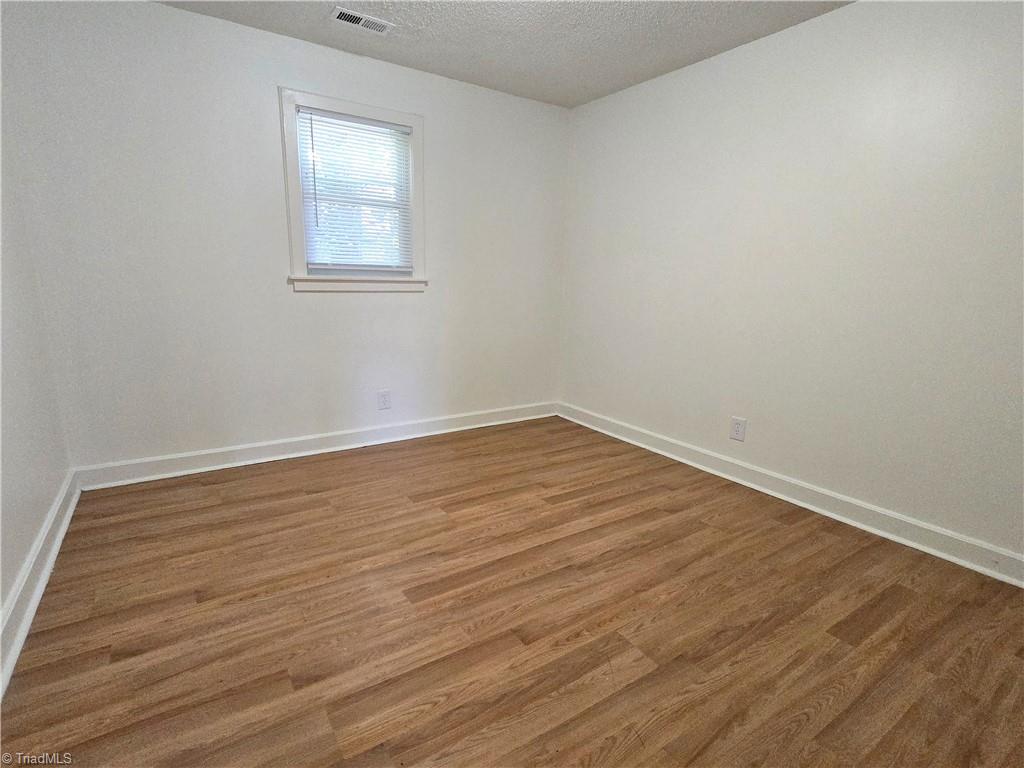 3620 Clemmons Road # 15 Property Photo 9