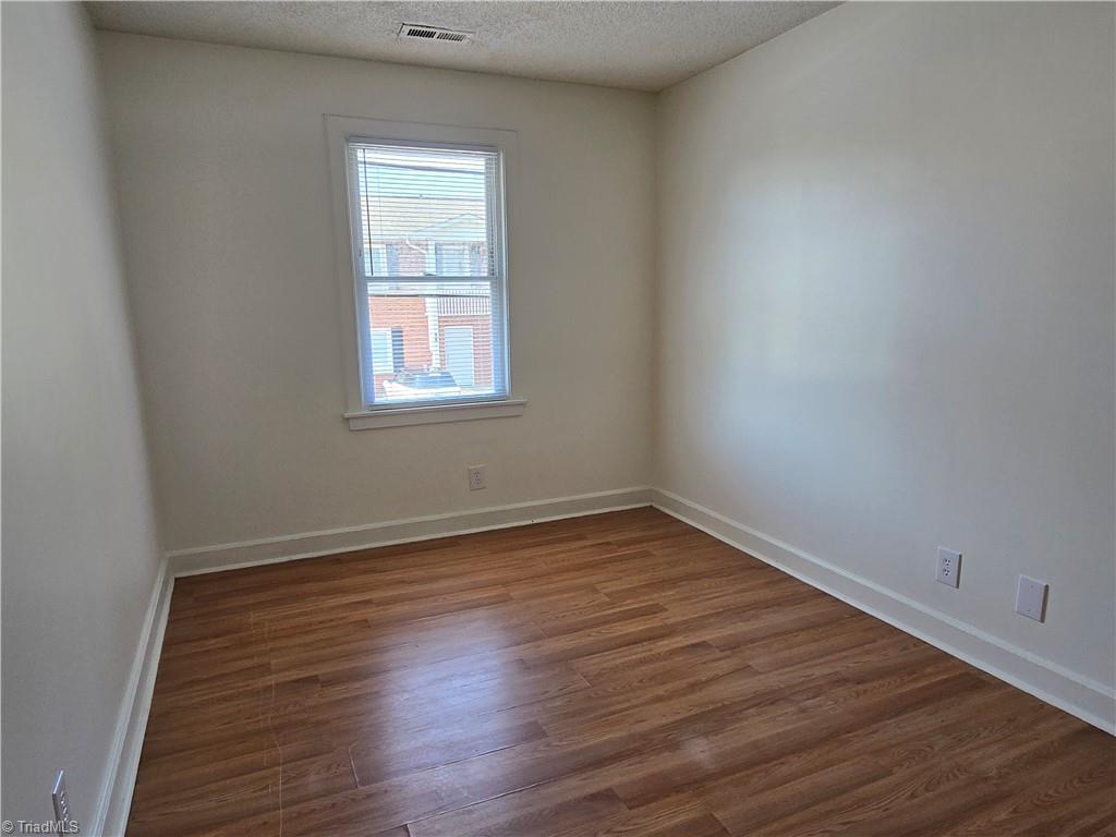 3620 Clemmons Road # 15 Property Photo 12