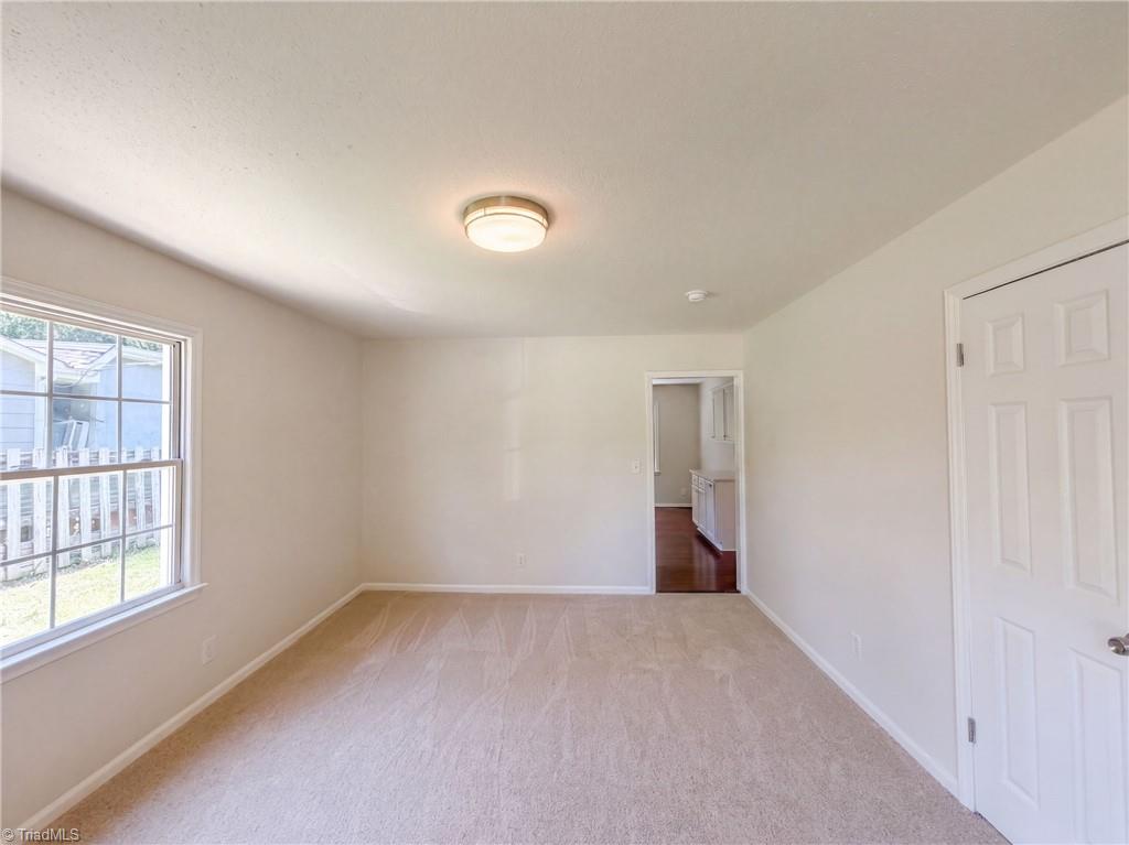 4154 Edgeware Road Property Photo 4