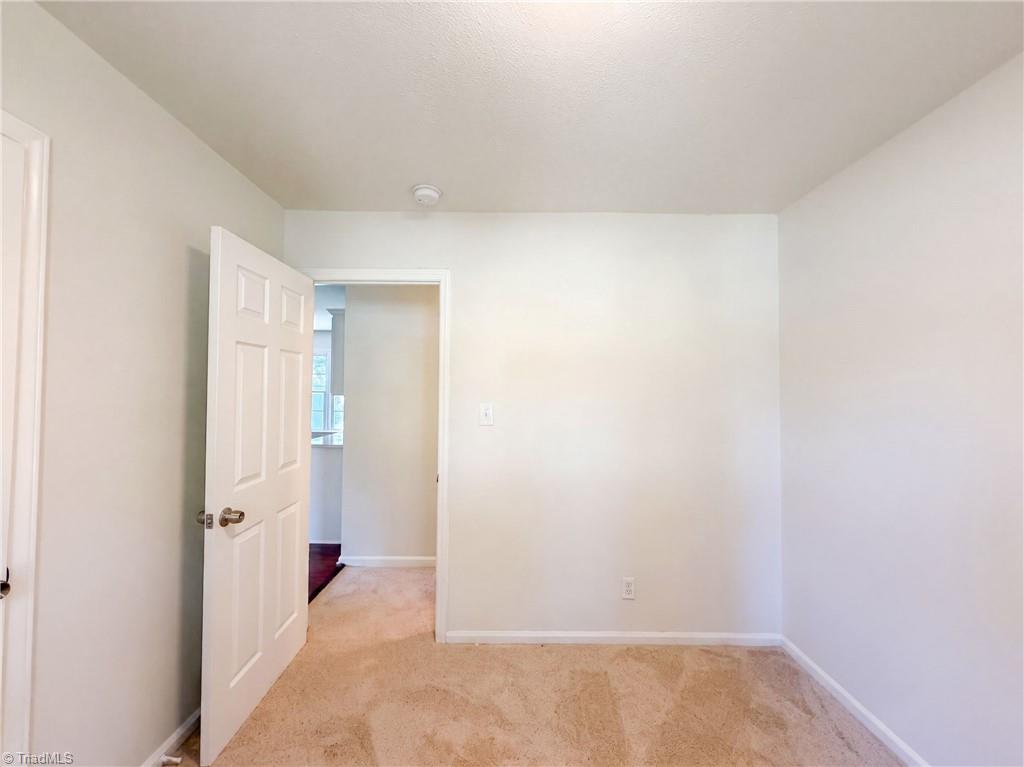 4154 Edgeware Road Property Photo 8