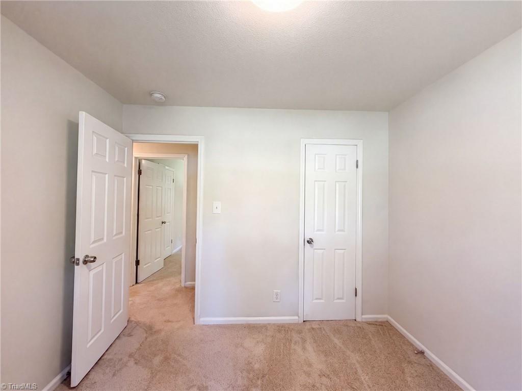 4154 Edgeware Road Property Photo 10