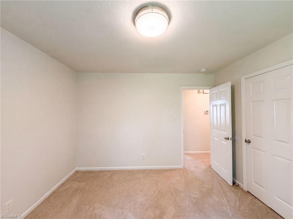 4154 Edgeware Road Property Photo 12