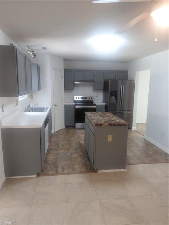 3335 Wiliton Way Property Photo 6