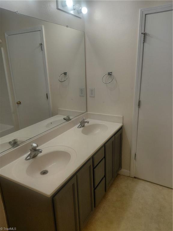 3335 Wiliton Way Property Photo 17