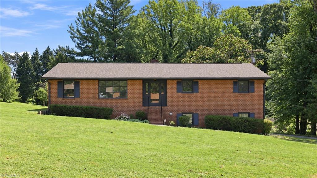 3539 New Walkertown Road Property Photo 1