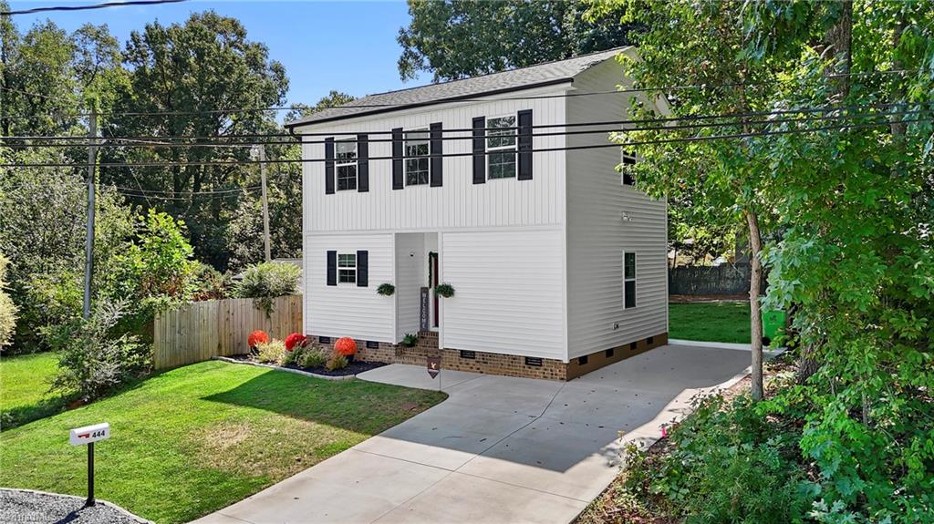 444 S Shore Drive Property Photo 4