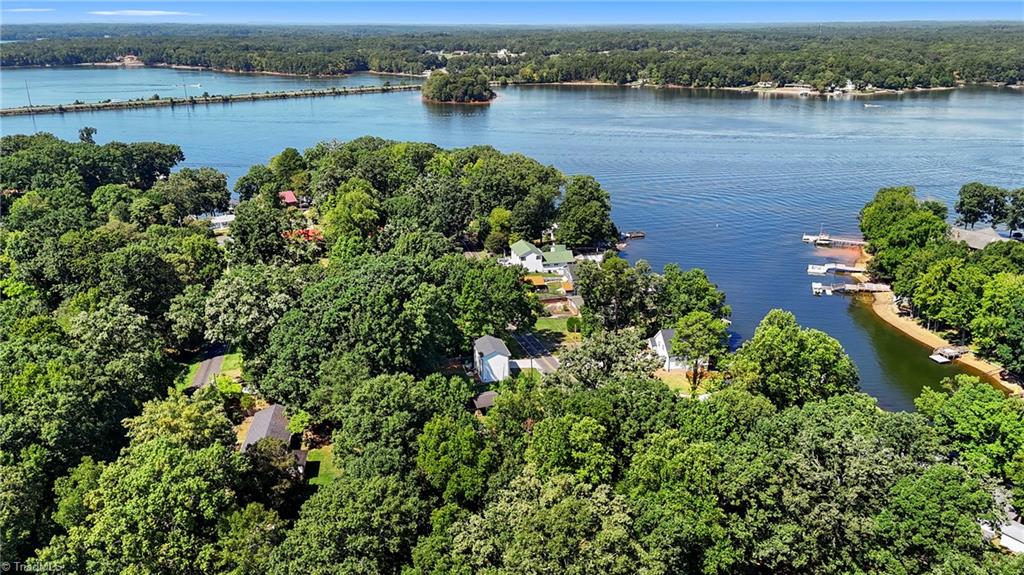444 S Shore Drive Property Photo 24