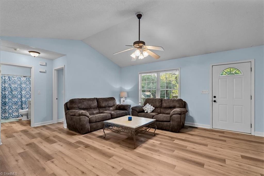 2279 Regency Drive Property Photo 7