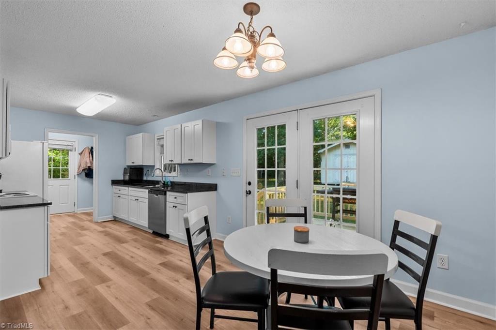 2279 Regency Drive Property Photo 13