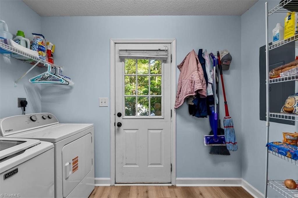 2279 Regency Drive Property Photo 27