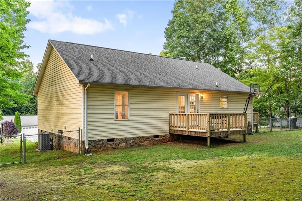2279 Regency Drive Property Photo 30