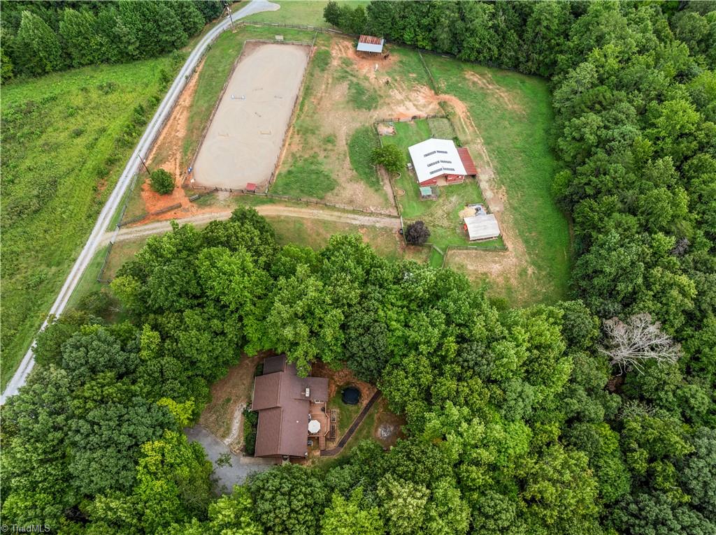 160 Palomino Trail Property Photo 1