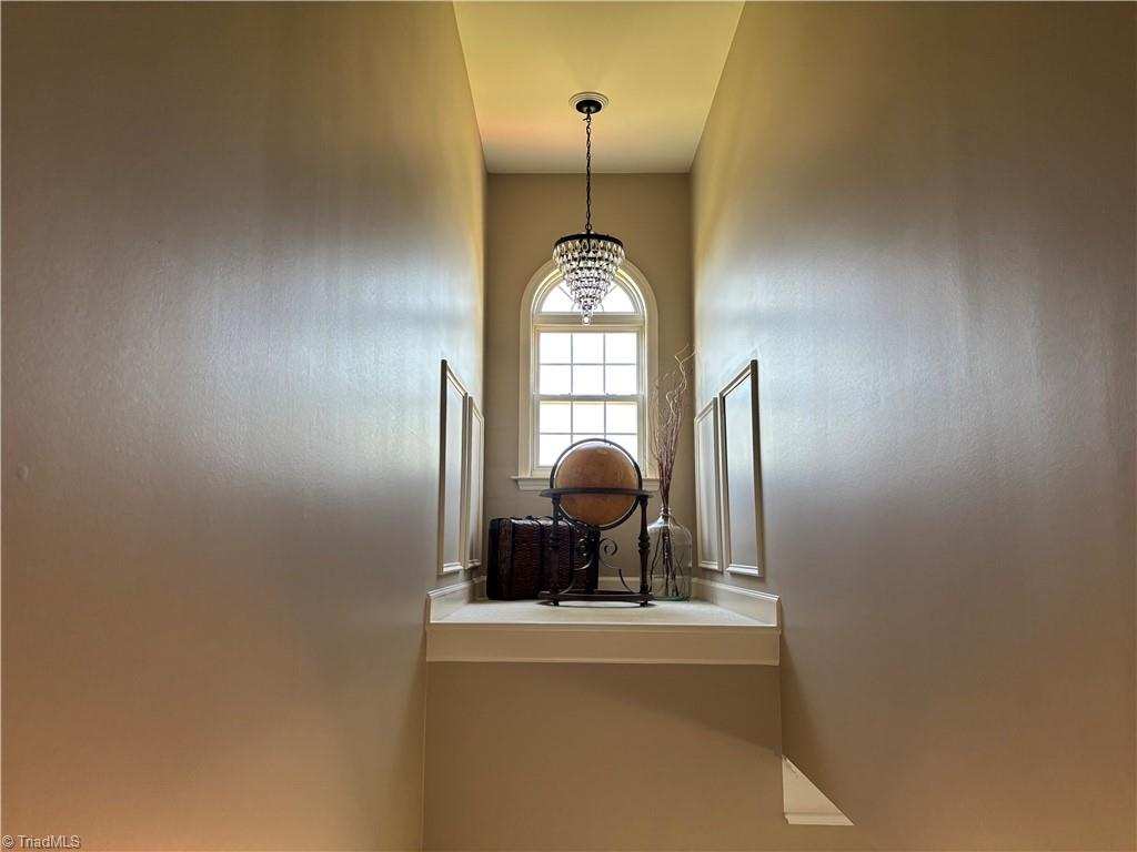 100 Cotswold Lane Property Photo 17