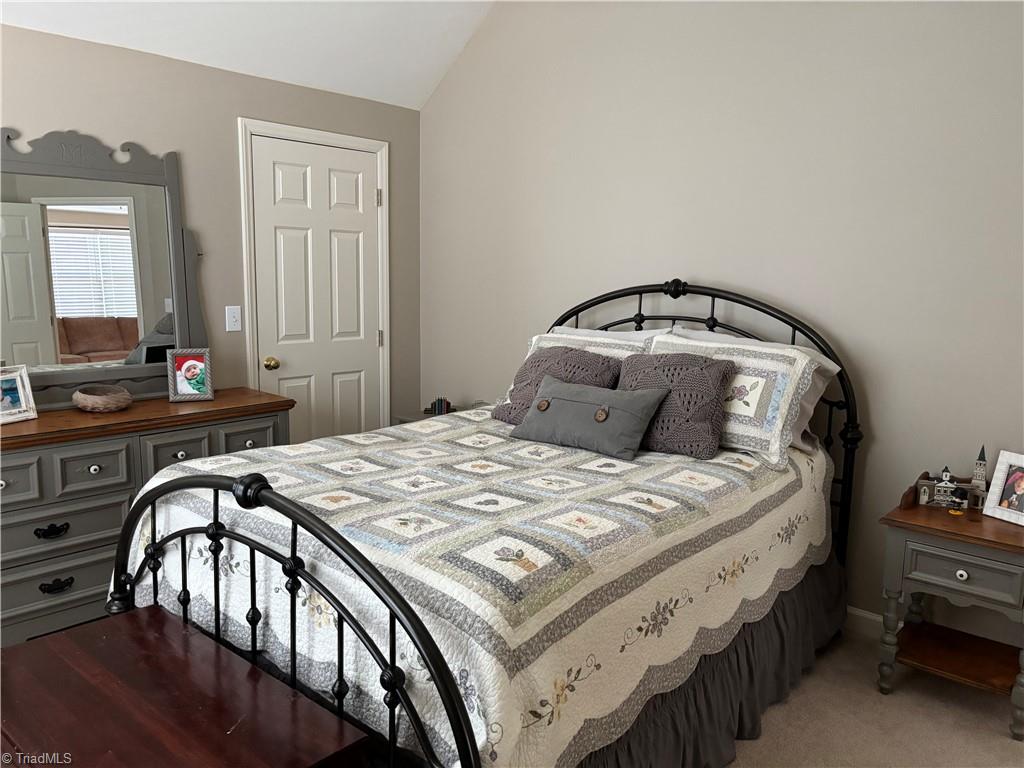 100 Cotswold Lane Property Photo 34