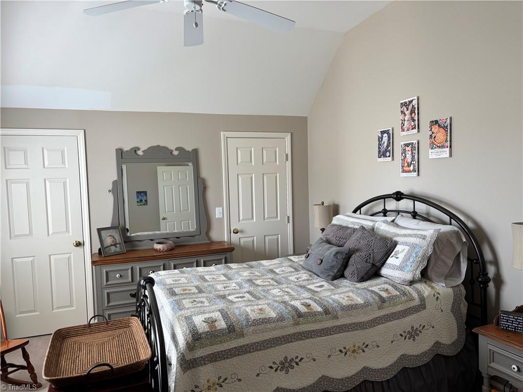 100 Cotswold Lane Property Photo 35