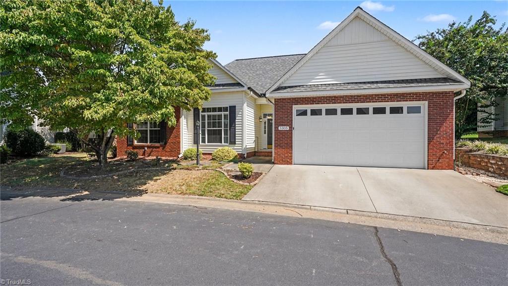 5305 Old Plantation Circle Property Photo 1