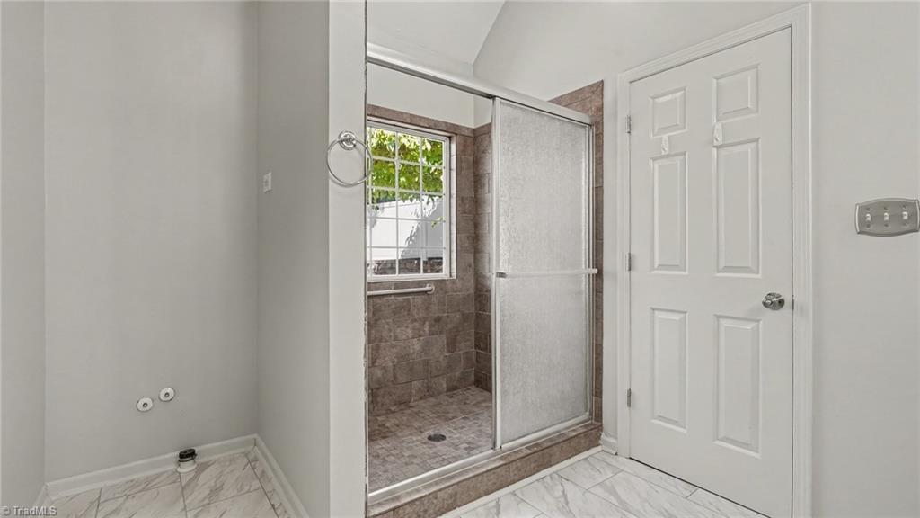 5305 Old Plantation Circle Property Photo 18