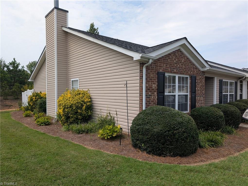 1008 Chesapeake Lane Property Photo 2
