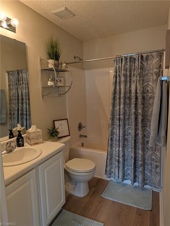 1008 Chesapeake Lane Property Photo 13