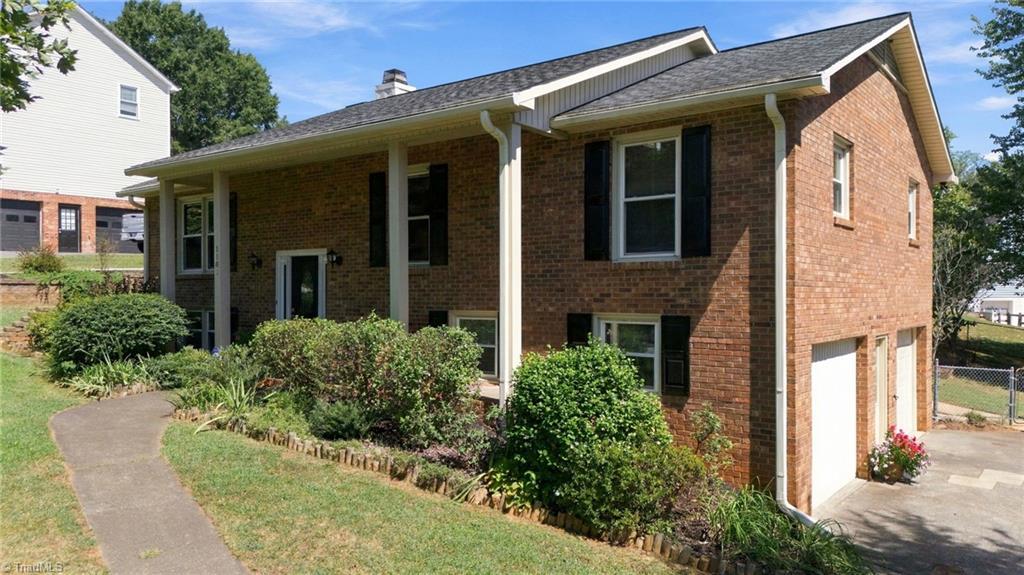 1181 Bebb Willow Lane Property Photo 1