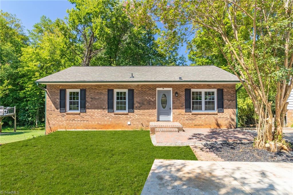 516 Heatherton Lane