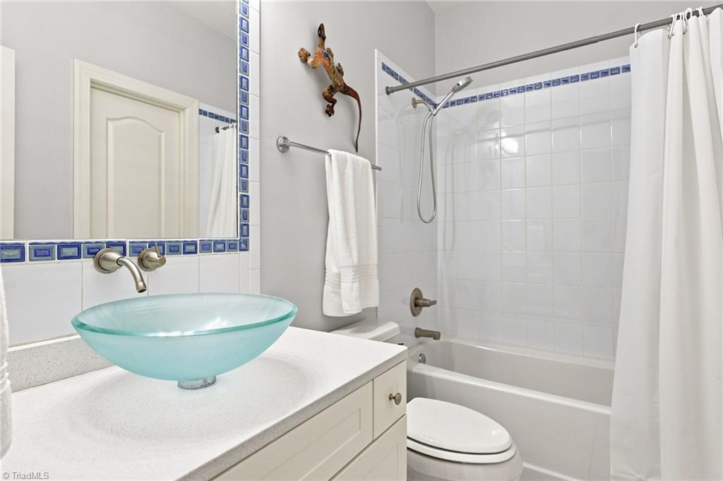 14 Middlefield Court Property Photo 30