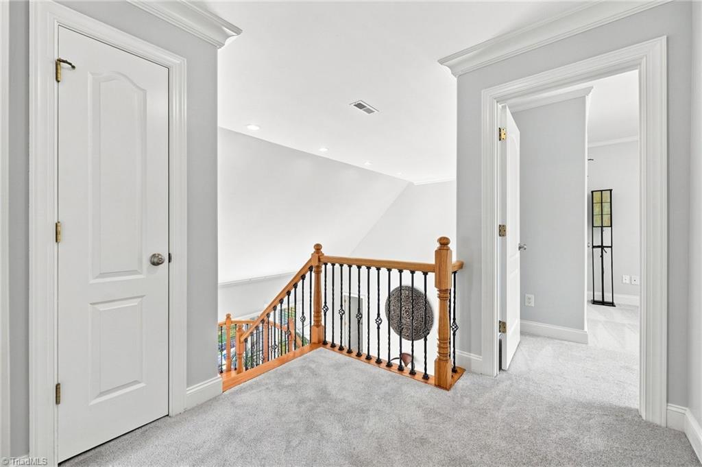 14 Middlefield Court Property Photo 32
