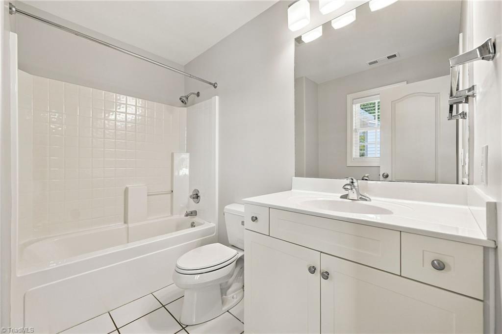 14 Middlefield Court Property Photo 35