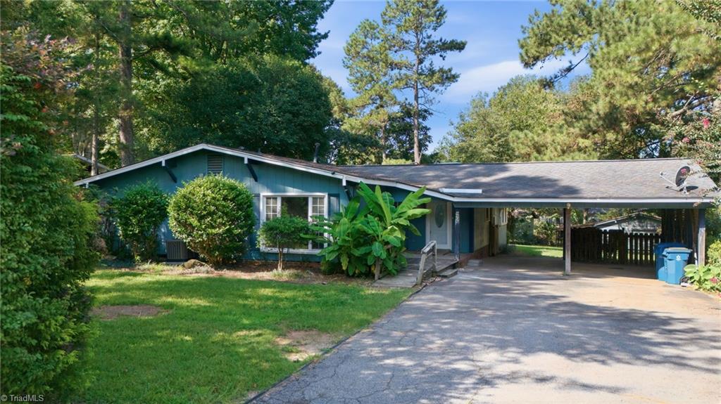 4906 Yarmouth Drive Property Photo 1