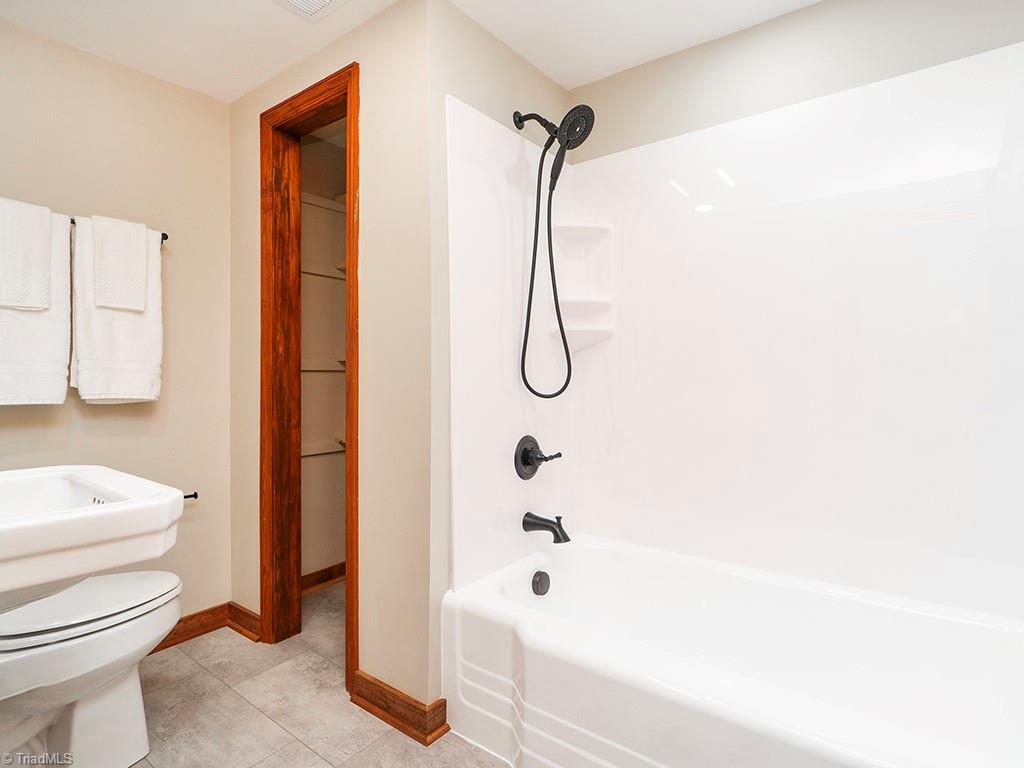 8375 Sylvan Road Property Photo 28