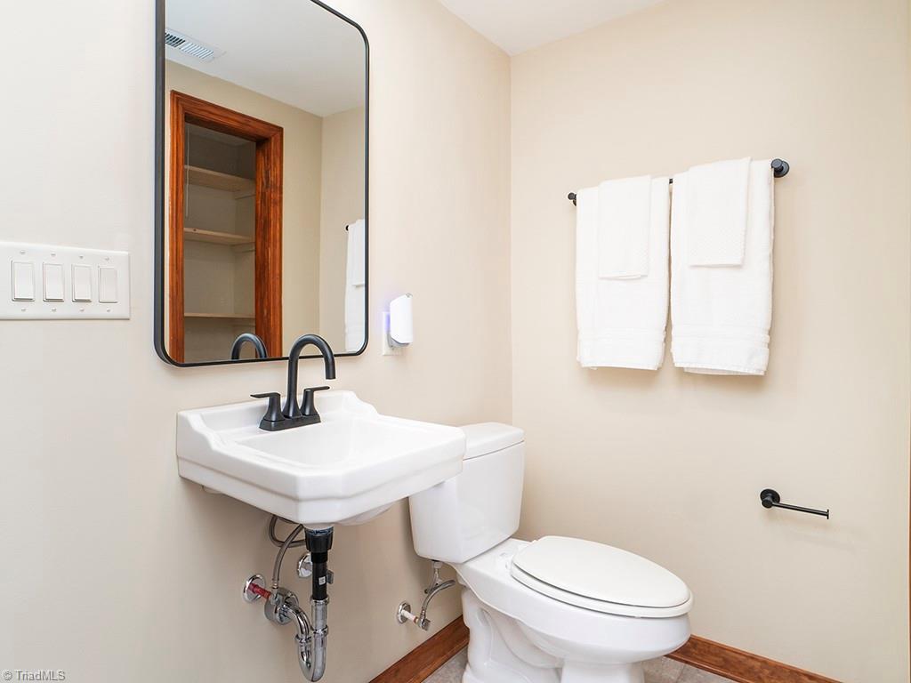 8375 Sylvan Road Property Photo 29