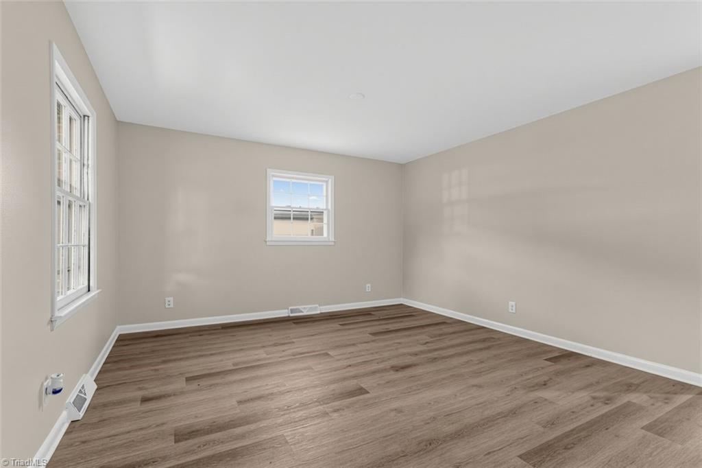 2110 Kylemore Drive Property Photo 7