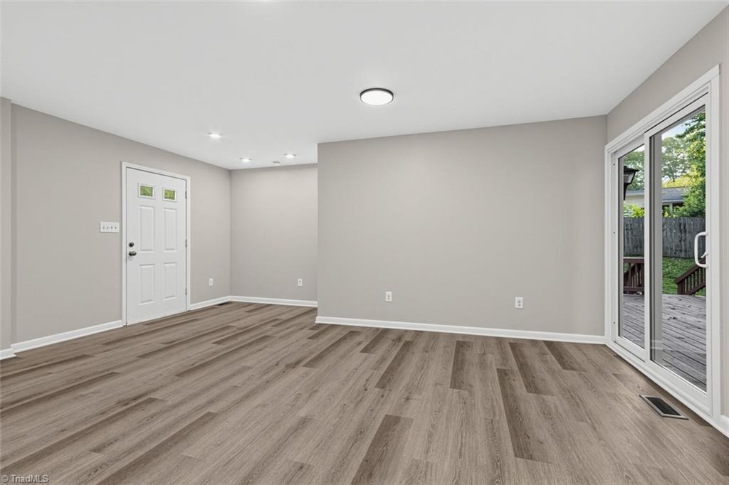 2110 Kylemore Drive Property Photo 14