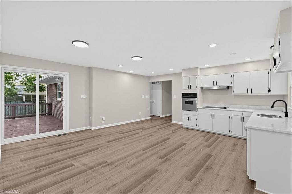 2110 Kylemore Drive Property Photo 17