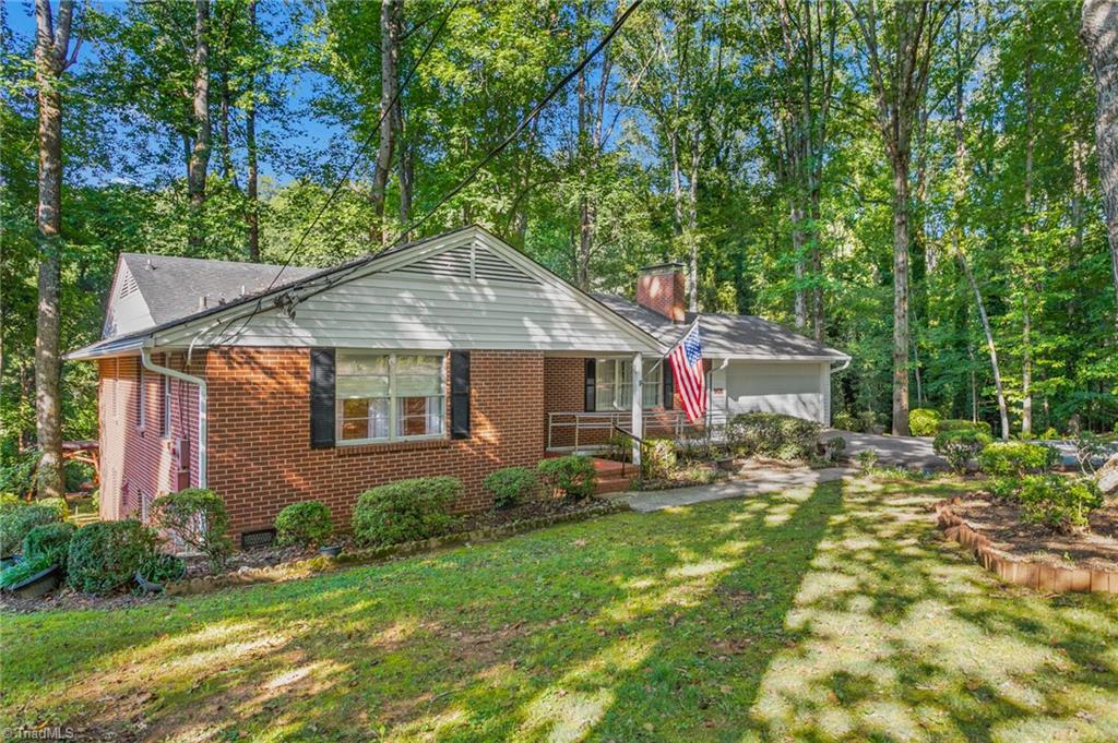 3430 Forest Lane