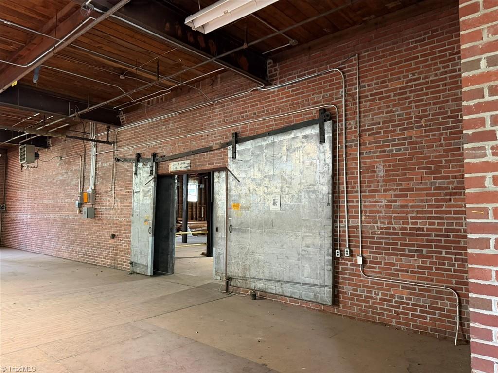 315 E Main Street Property Photo 13