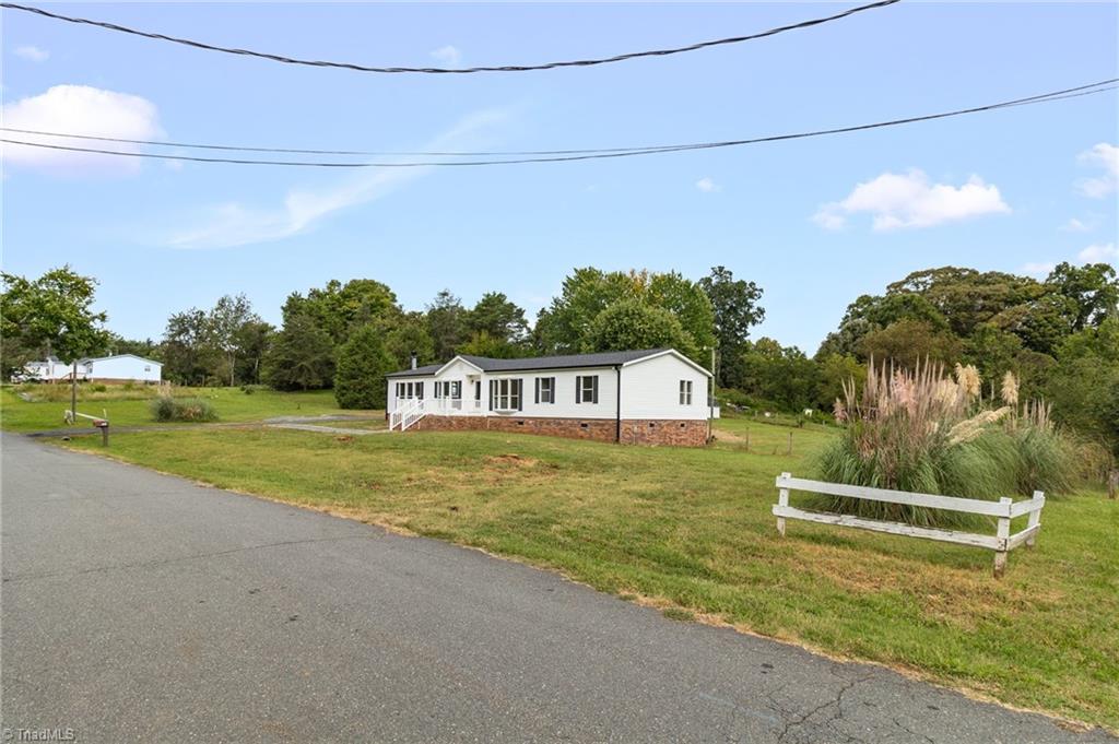 1141 Cook Street Property Photo 4