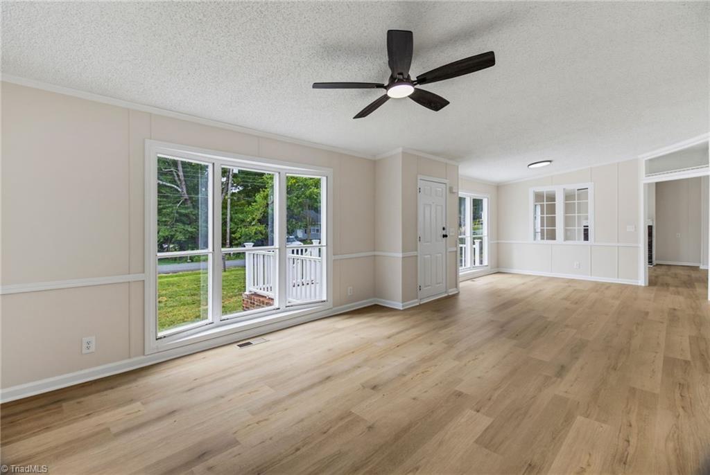 1141 Cook Street Property Photo 7