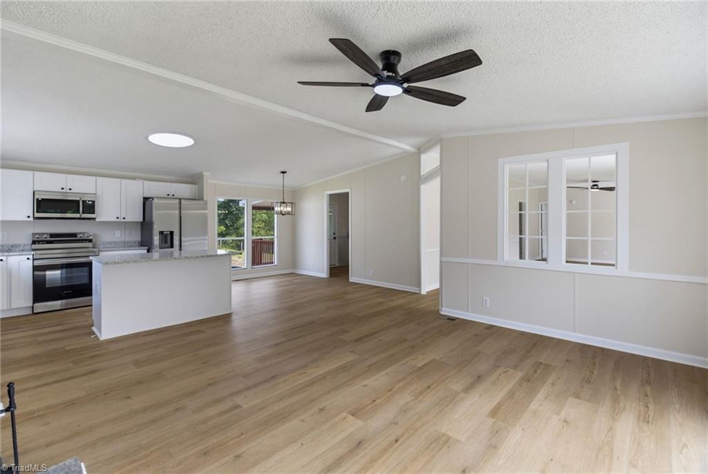 1141 Cook Street Property Photo 14