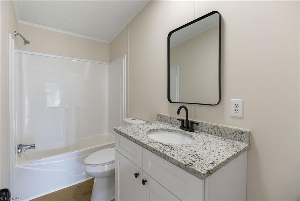 1141 Cook Street Property Photo 22